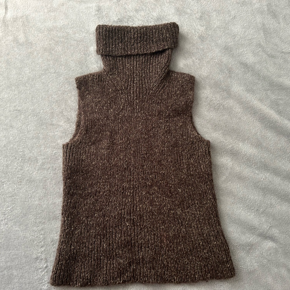 Anne Klein wool brown short sleeve  Turtleneck Sweater